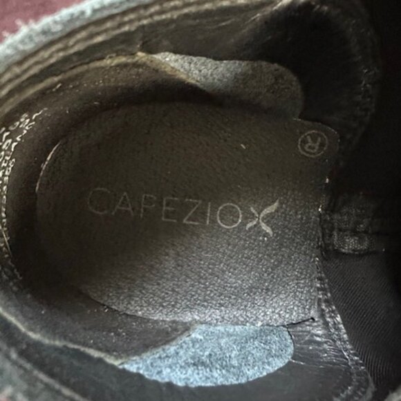 Capezio Women's E Series Black Jazz Slip-on Shoe Sz 9 - Picture 4 of 5